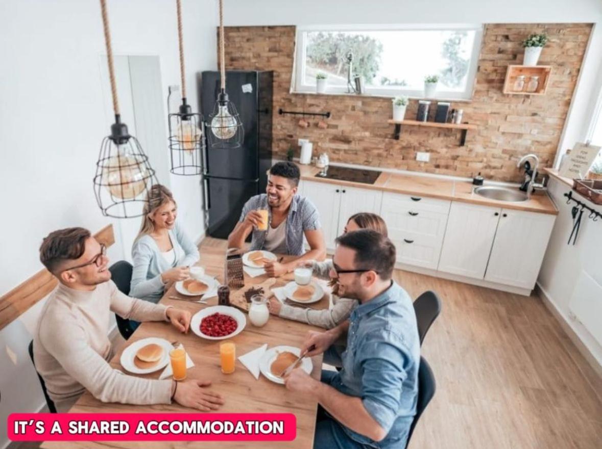 *Rd9Bc* For Your Most Relaxed & Cosy Stay + Free Parking + Free Fast Wifi * リーズ エクステリア 写真